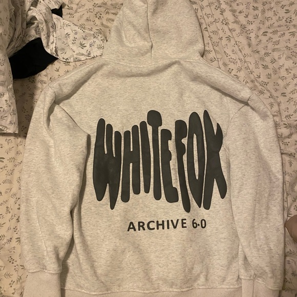 White Fox Boutique Gray Oversized Hoodie - Picture 4 of 6